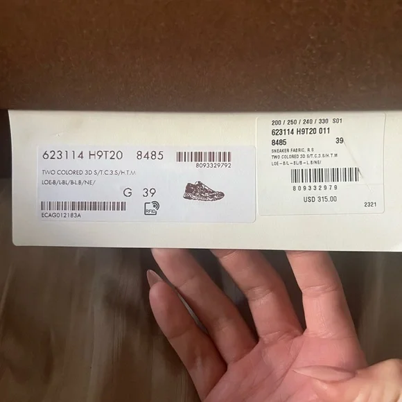 Gucci Ultrapace Sneakers - Picture 3 of 8